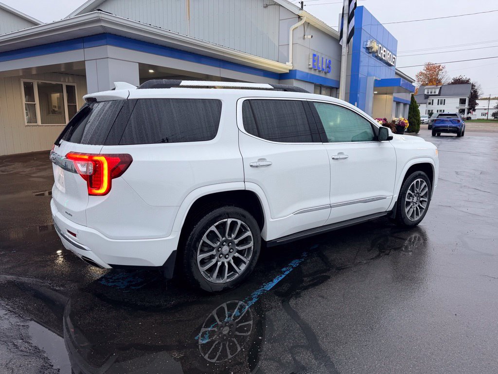 Certified 2021 GMC Acadia Denali w/ Denali Technology Package AWD/4WD image 4