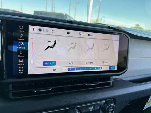 New 2025 Jeep Gladiator Sport image 19