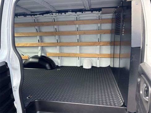 Used 2023 GMC Savana 2500 w/ Driver Convenience Package image 11