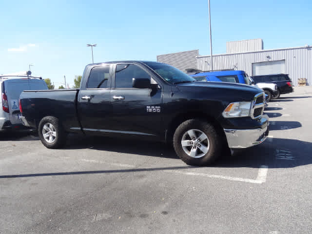 Used 2017 RAM 1500 Classic SLT AWD/4WD image 5