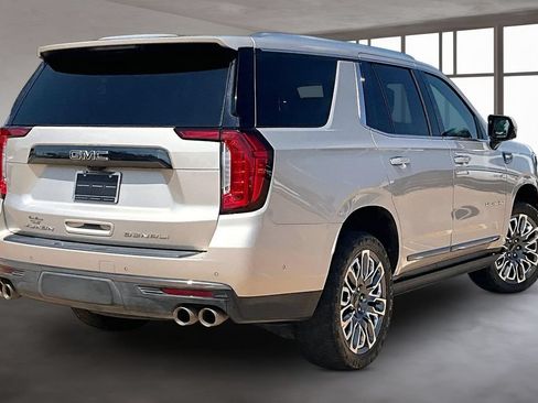 Used 2024 GMC Yukon Denali Ultimate AWD/4WD image 2
