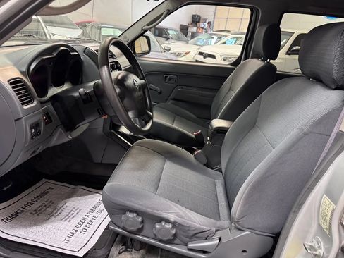 Used 2004 Nissan Frontier XE RWD image 15