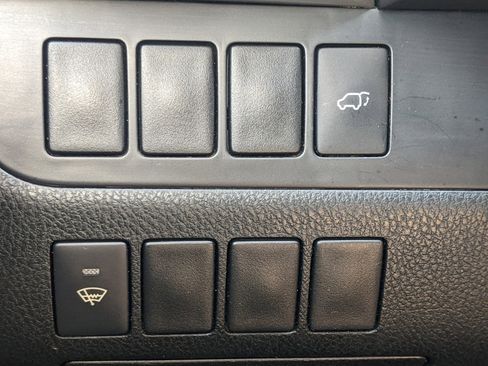 Used 2015 Toyota Highlander XLE image 21