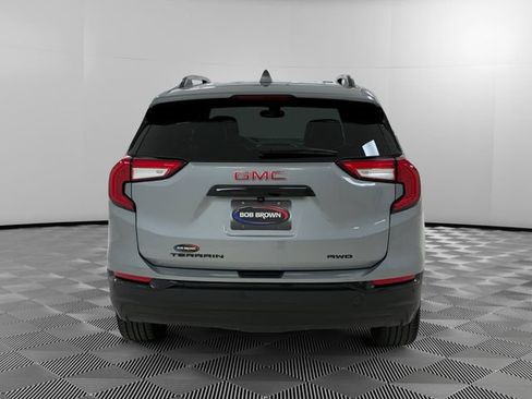 Certified 2024 GMC Terrain SLT w/ Infotainment Package II AWD/4WD image 4
