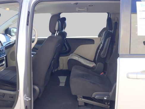 Used 2011 Dodge Grand Caravan Mainstreet w/ PWR Convenience Group FWD image 30
