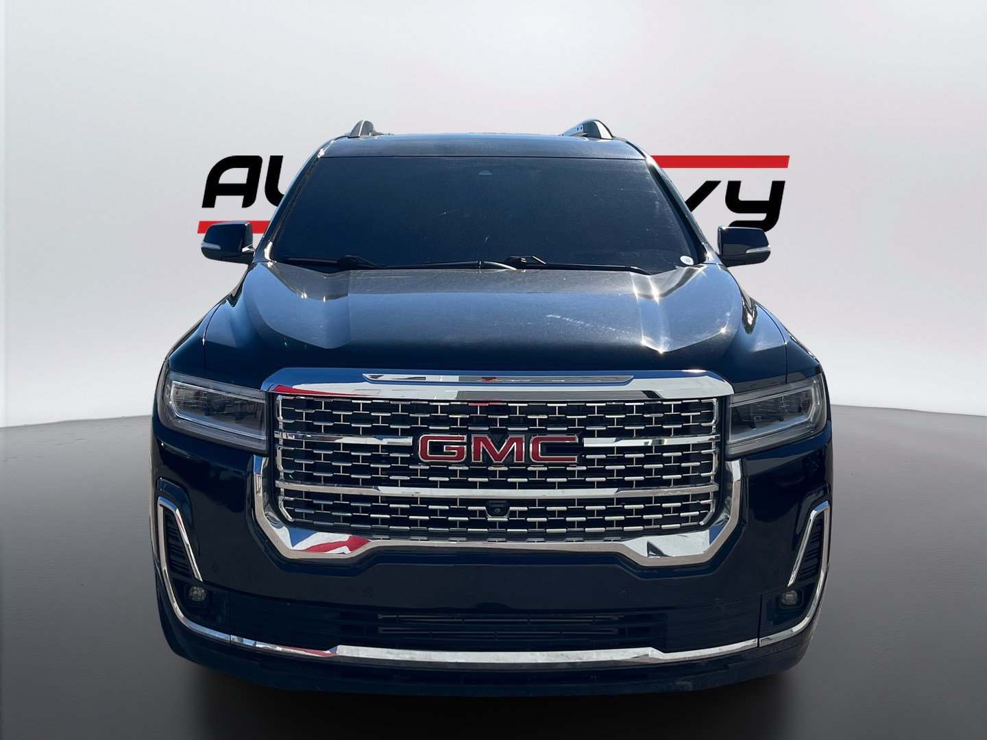 Used 2020 GMC Acadia Denali w/ Denali Ultimate Package AWD/4WD image 2