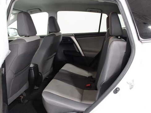 Used 2015 Toyota RAV4 LE AWD/4WD image 14