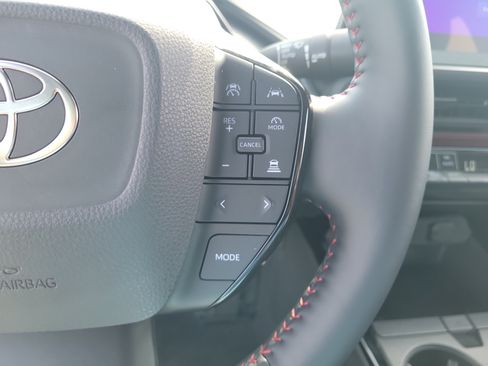 Used 2023 Toyota Prius Prime FWD image 22