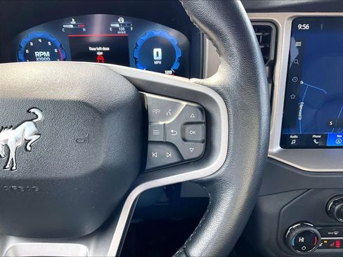 Used 2025 Ford Bronco Outer Banks image 24