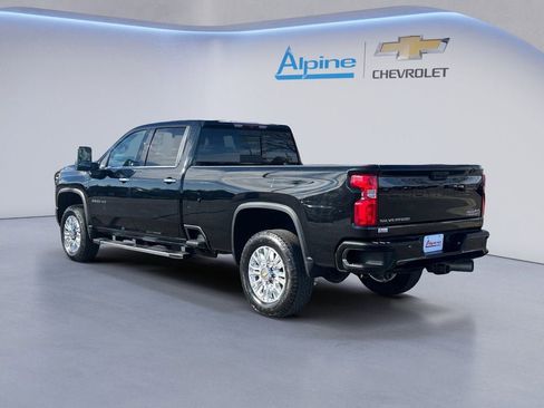 Used 2023 Chevrolet Silverado 2500 High Country w/ Z71 Off-Road Package image 3