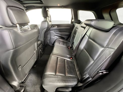 Used 2022 Jeep Grand Cherokee Limited image 21