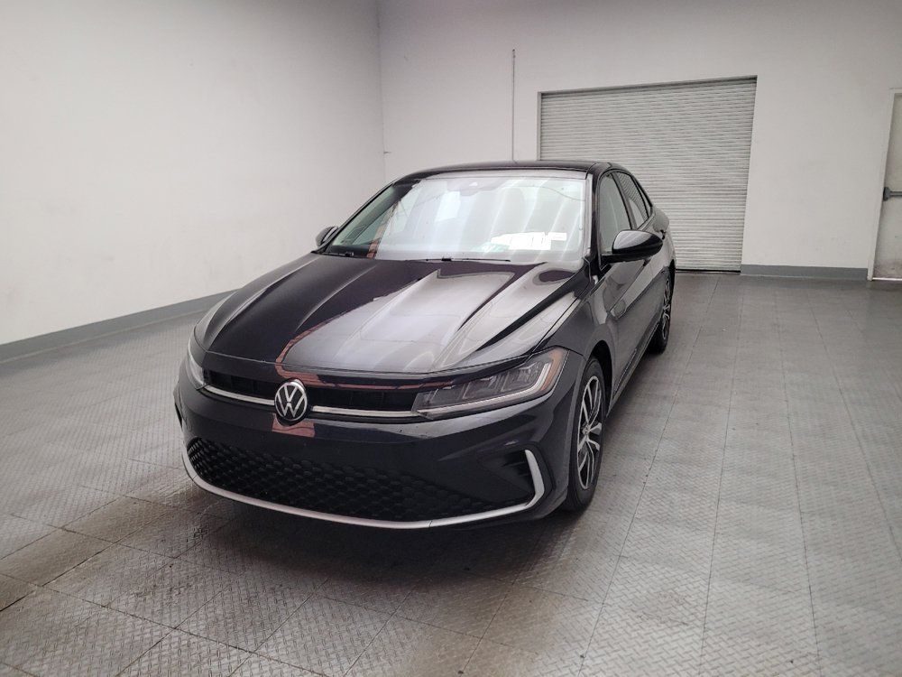 Used 2025 Volkswagen Jetta SE FWD image 15