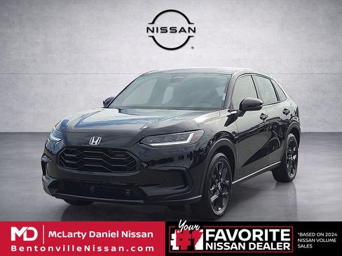 Used 2025 Honda HR-V Sport image 2