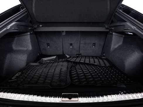 Certified 2025 Audi Q3 2.0T Premium Plus w/ Premium Plus Package image 18