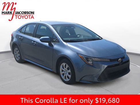 Used 2024 Toyota Corolla LE image 5