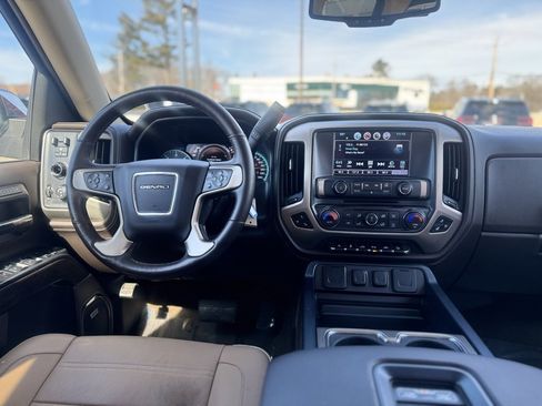 Used 2017 GMC Sierra 1500 Denali image 11