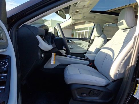 New 2026 Ford Explorer Platinum w/ LUX Leather Package image 9