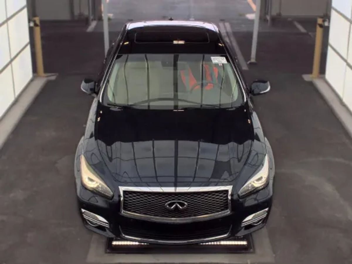 Used 2016 INFINITI Q70 L 5.6 AWD/4WD image 2