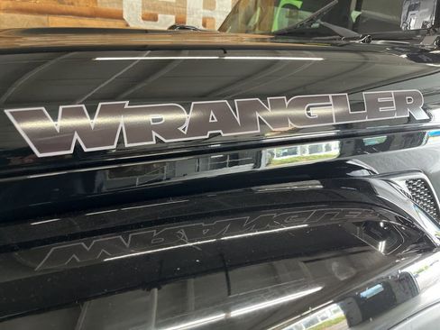 Used 2022 Jeep Wrangler Unlimited Sport image 10