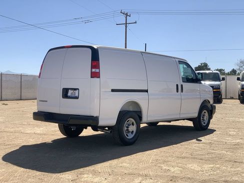 New 2026 Chevrolet Express 2500 w/ Driver Convenience Package RWD image 4