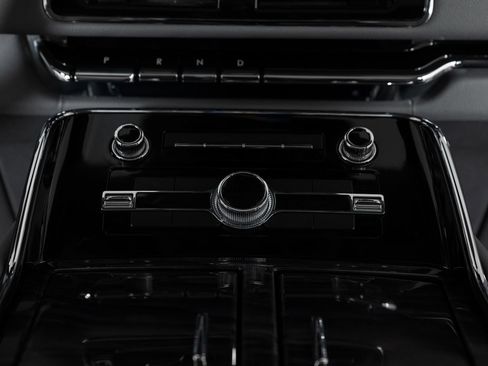 Used 2021 Lincoln Navigator Reserve w/ Cargo Convenience Package image 41