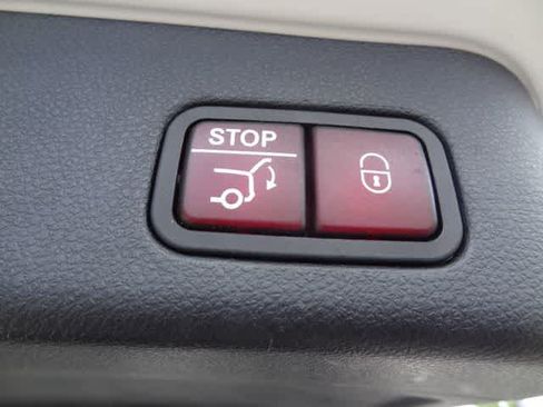 Used 2014 Mercedes-Benz ML 350 4MATIC image 10