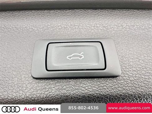 Used 2022 Audi Q3 2.0T Premium Plus image 11