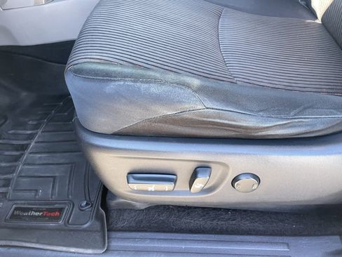 Used 2011 Toyota 4Runner SR5 image 11