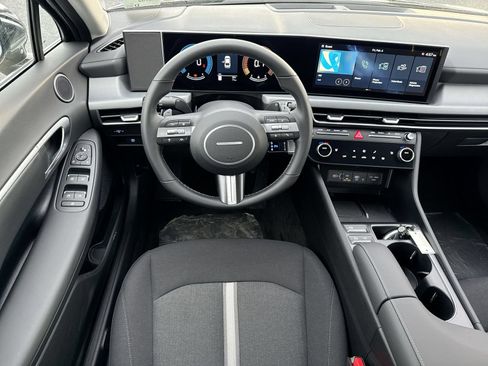 Used 2026 Hyundai Sonata SEL FWD image 15