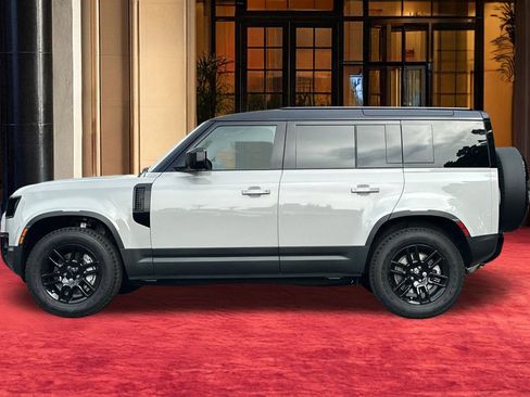 New 2026 Land Rover Defender 110 S image 3