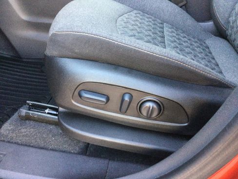 Used 2024 Chevrolet Equinox LT image 8