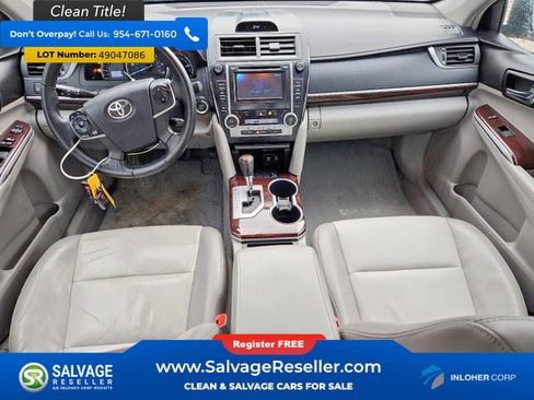 Used 2012 Toyota Camry XLE image 11