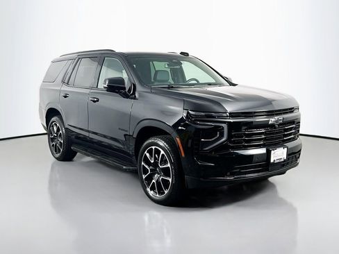Used 2025 Chevrolet Tahoe RST w/ RST Capability Package image 3