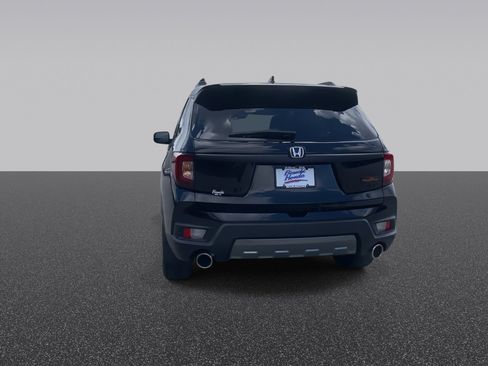 Used 2023 Honda Passport TrailSport image 8