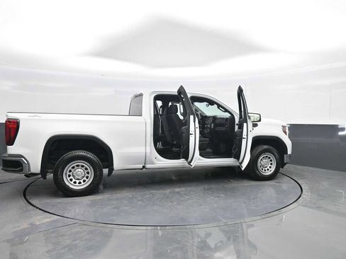 Used 2021 GMC Sierra 1500 4x4 Double Cab w/ Convenience Package image 44