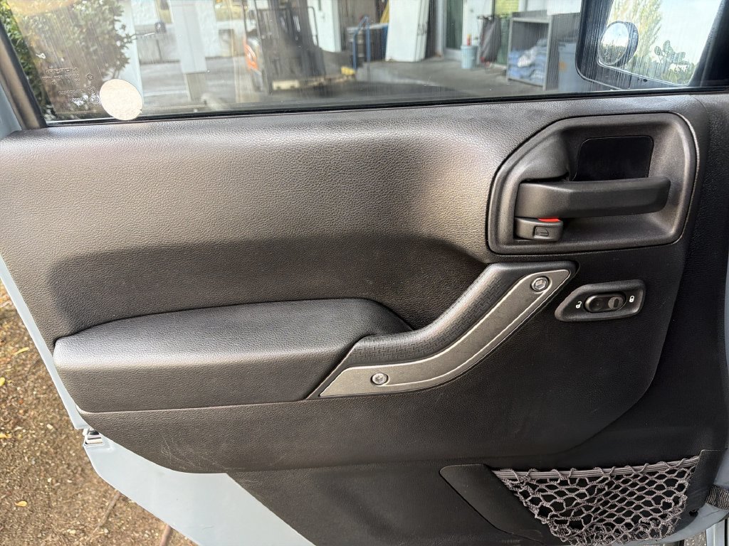 Used 2014 Jeep Wrangler Sport AWD/4WD image 19