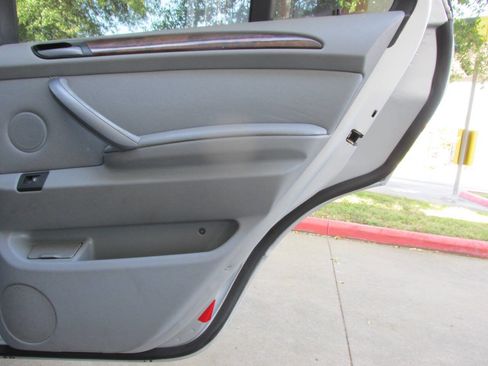 Used 2006 BMW X5 3.0i image 26