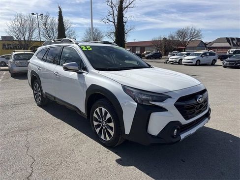 Used 2025 Subaru Outback Touring image 1