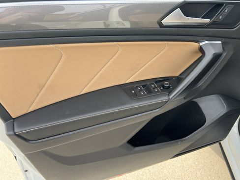 Certified 2023 Volkswagen Tiguan SE R-Line image 13