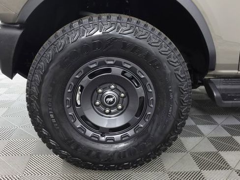 New 2025 Ford Bronco Outer Banks w/ Sasquatch Package image 15