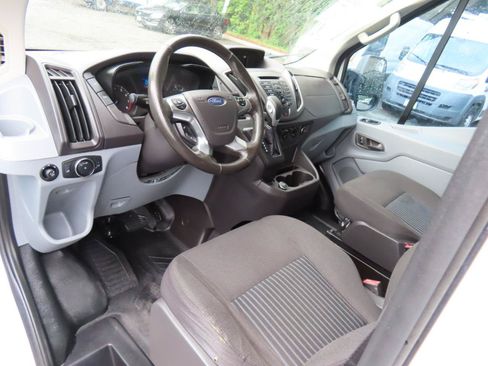 Used 2017 Ford Transit 150 130 Medium Roof RWD image 9