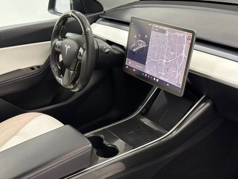 Used 2020 Tesla Model Y Long Range AWD/4WD image 9