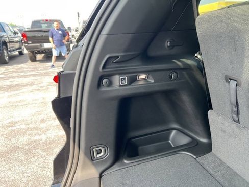 New 2025 Jeep Grand Cherokee L Limited w/ Black Appearance Package image 6