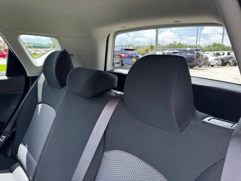 Used 2025 Kia Soul LX w/ LX Technology Package FWD image 21