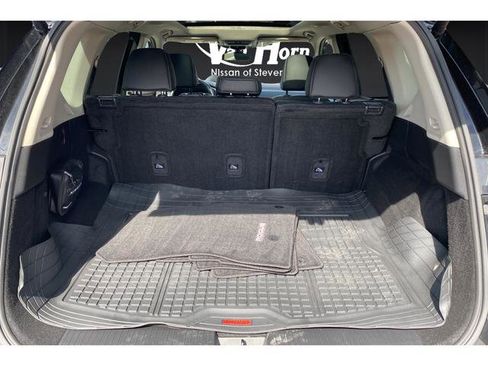 Used 2023 Nissan Rogue SL w/ SL Premium Package image 5