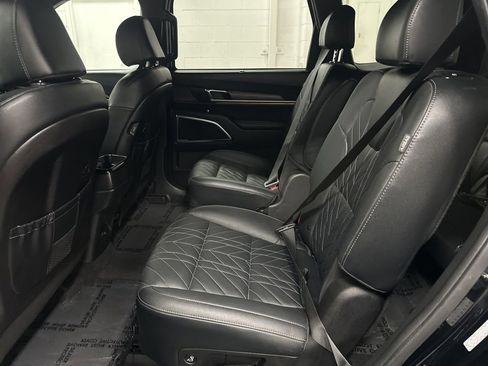 Used 2024 Kia Telluride SX X-Line AWD/4WD image 35