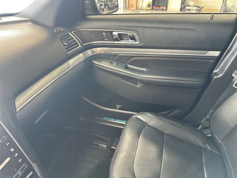 Used 2016 Ford Explorer Sport w/ Equipment Group 401A image 27