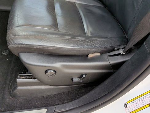 Used 2020 Jeep Grand Cherokee Limited image 13