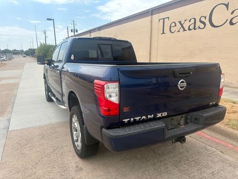 Used 2016 Nissan Titan SV RWD image 15