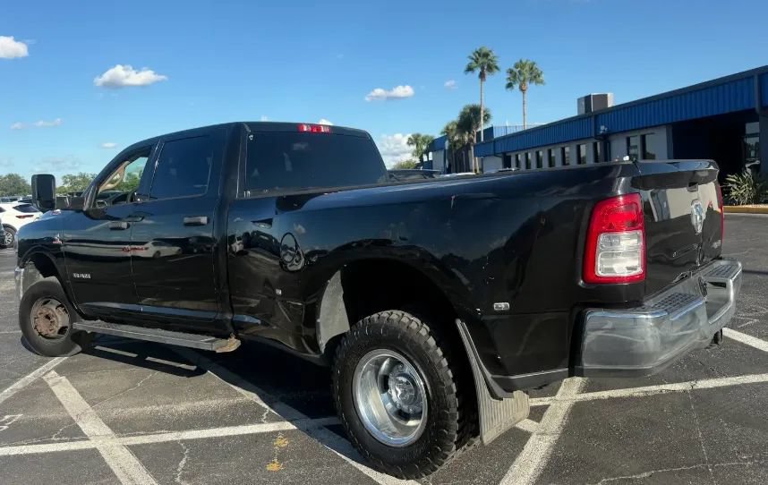 Used 2020 RAM 3500 Tradesman w/ Chrome Appearance Group AWD/4WD image 2